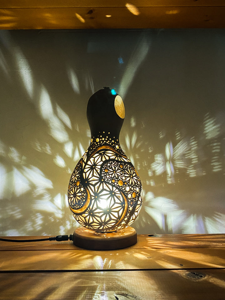 #240604 Gourd lamp ひょうたんランプ