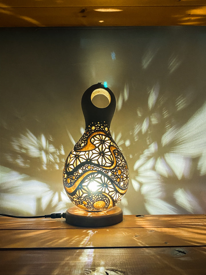 #240604 Gourd lamp ひょうたんランプ