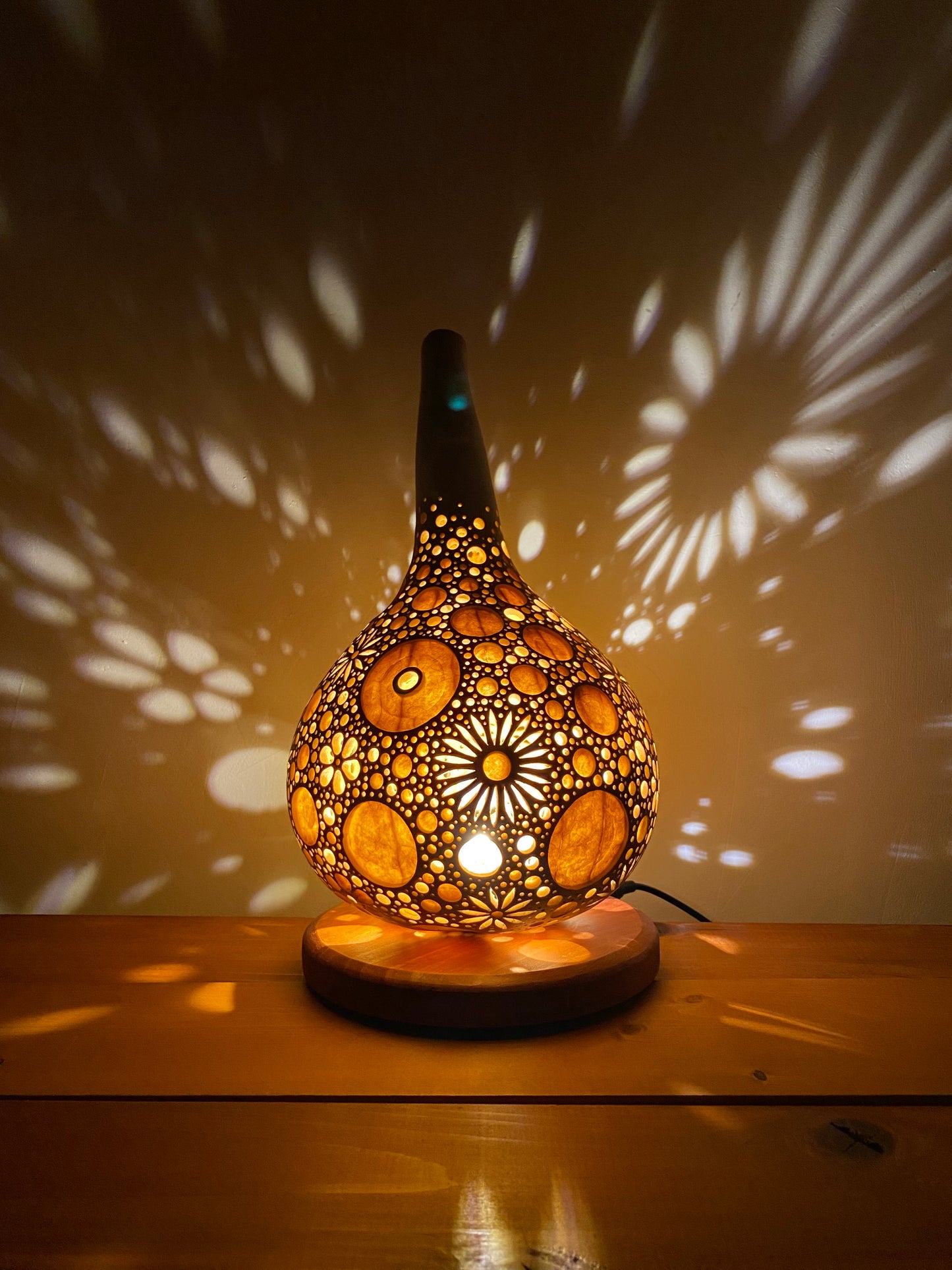 #241101 Gourd lamp ひょうたんランプ