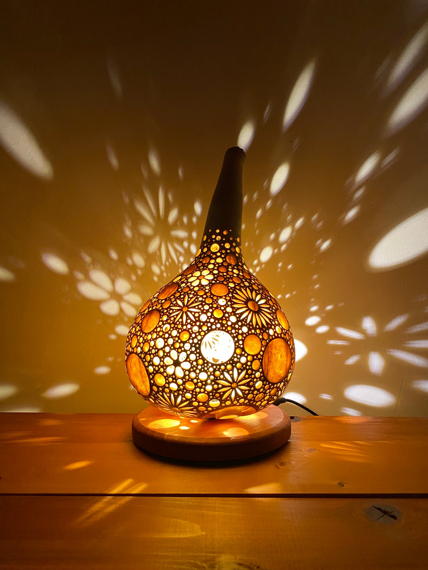 #241101 Gourd lamp ひょうたんランプ