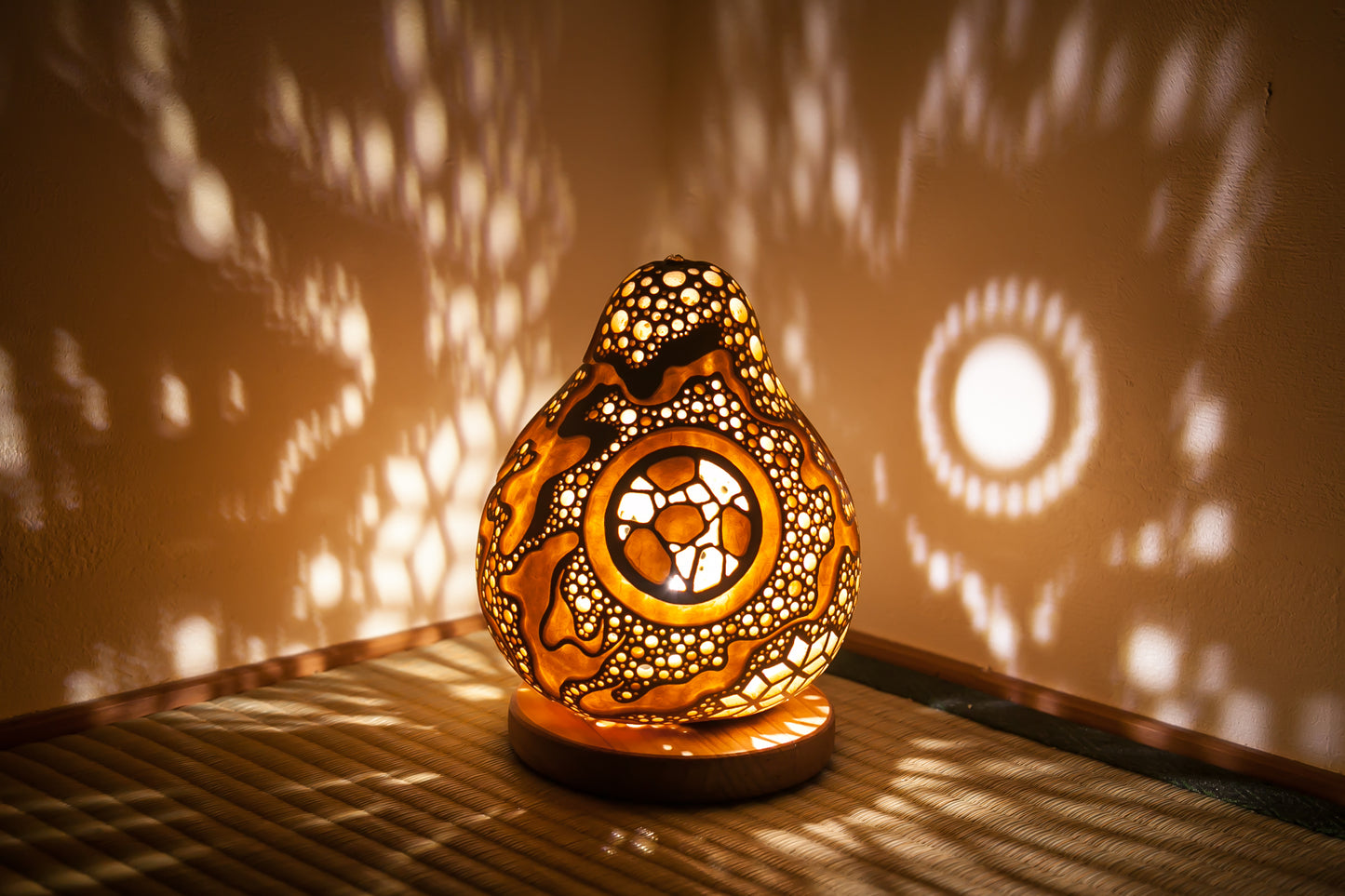 #01102　Gourd lamp ひょうたんランプ