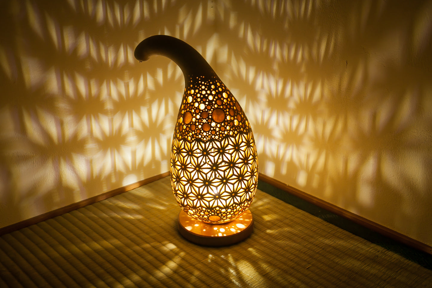 #010916　Gourd lamp ひょうたんランプ