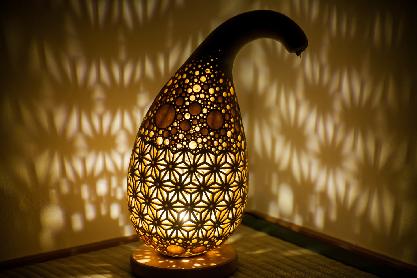 #010916　Gourd lamp ひょうたんランプ